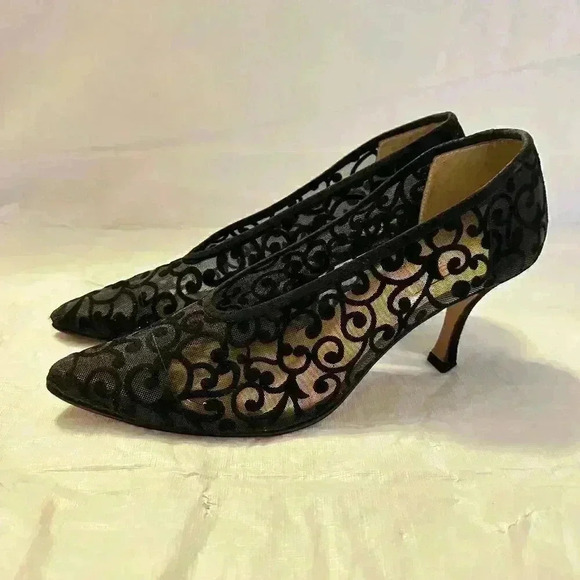 Vintage Red By Ramon Tenza Black Velvet Flocked Scroll Design Sz 8 - Picture 1 of 7